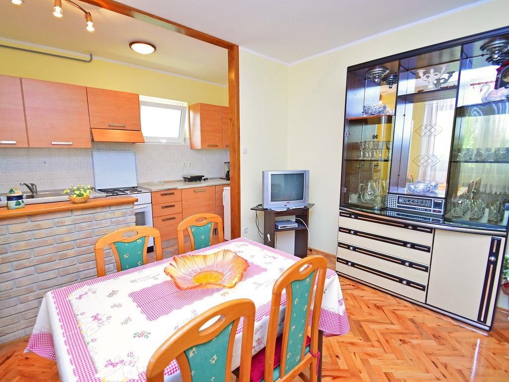 רוביני Rm Apartment Pusta מראה חיצוני תמונה